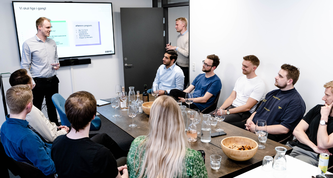 Cand Professionals der holder netværksaften