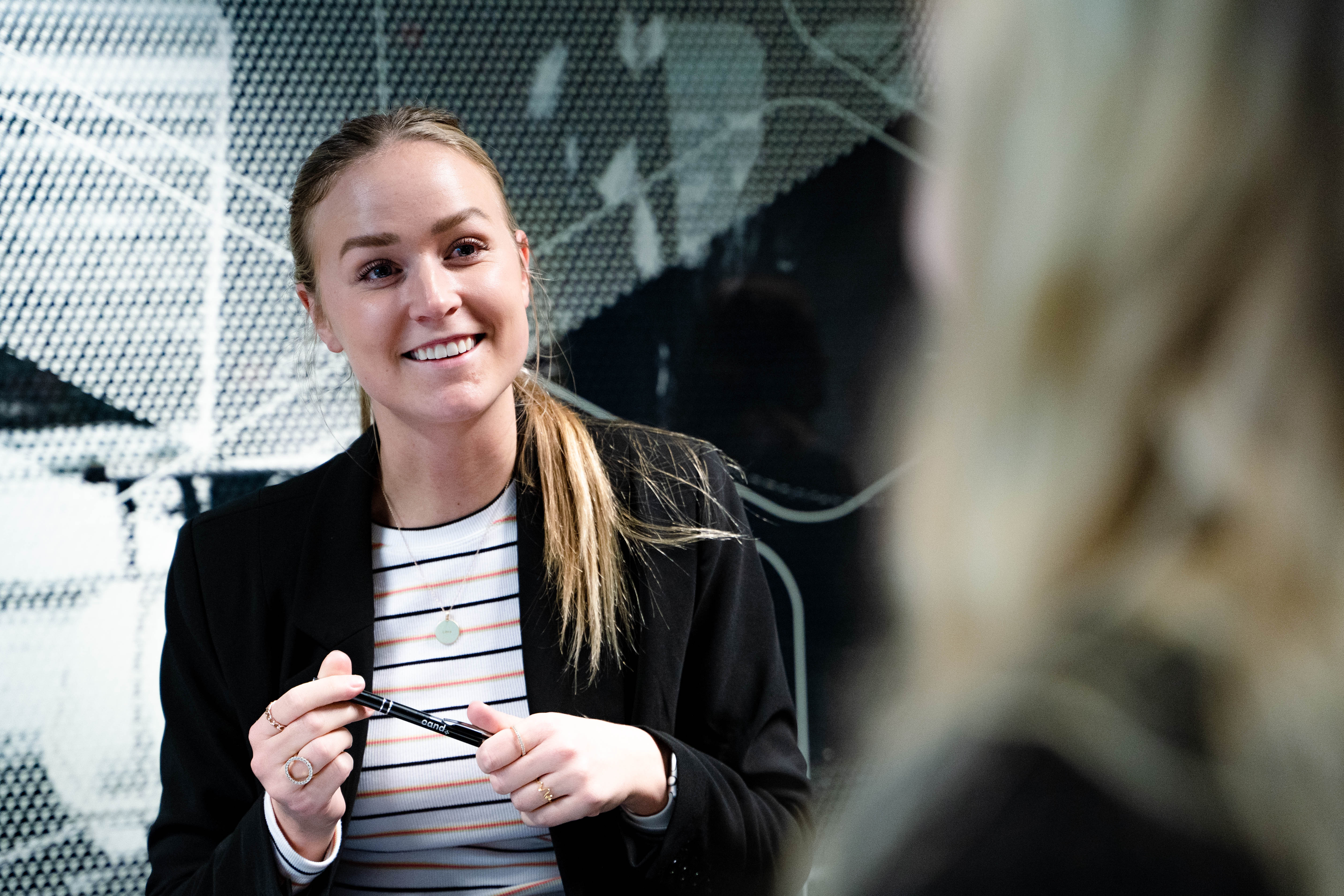 Studerende der samarbejder om en øvelse til Cand Career Day